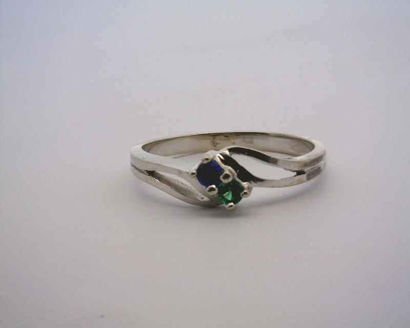 10K WG Blue & Green Stone Ring
