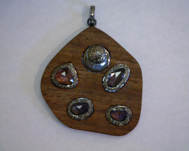 STERLING SILVER WOODEN PENDANT
